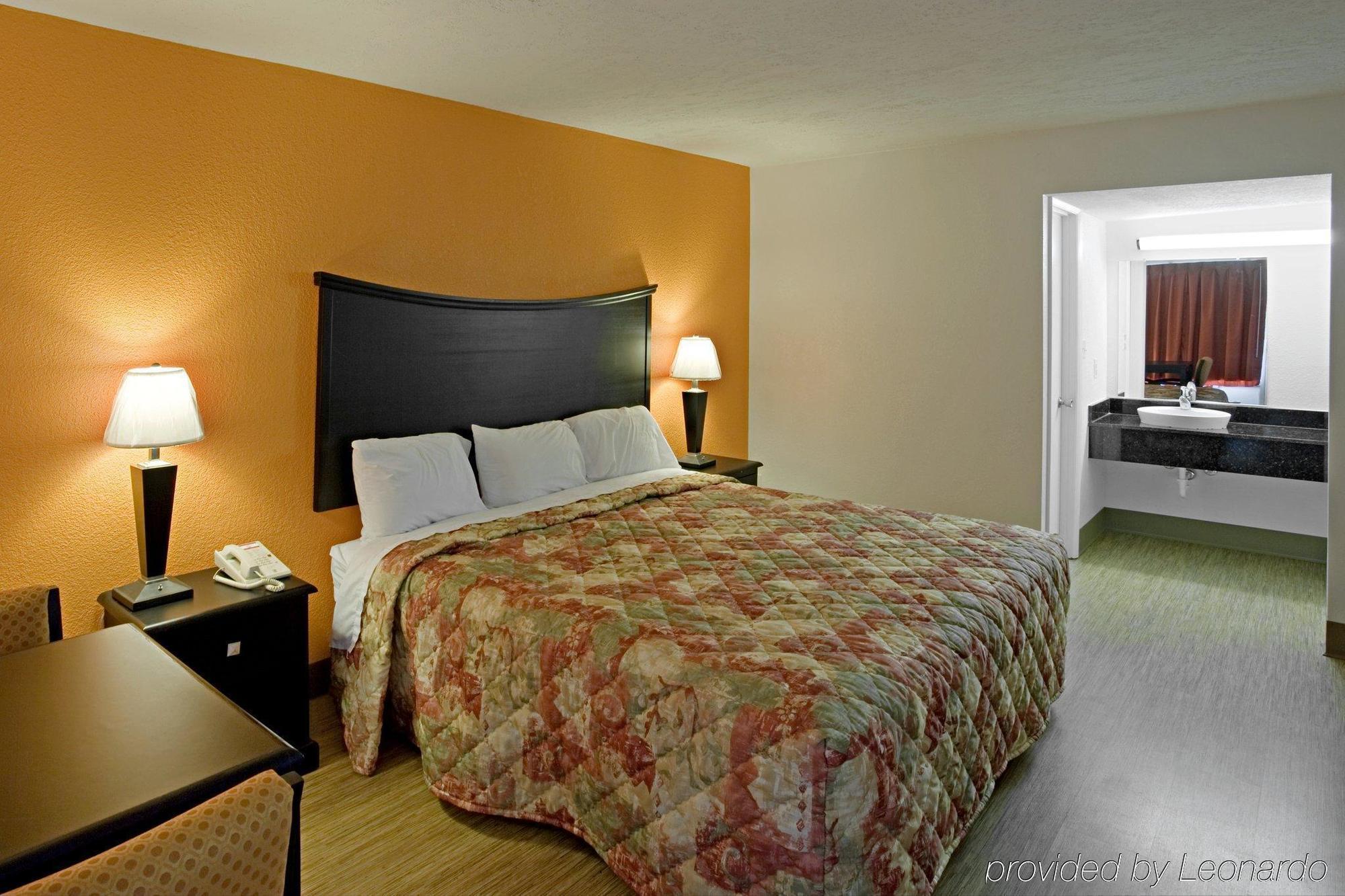 Econo Lodge Metropolis Chambre photo