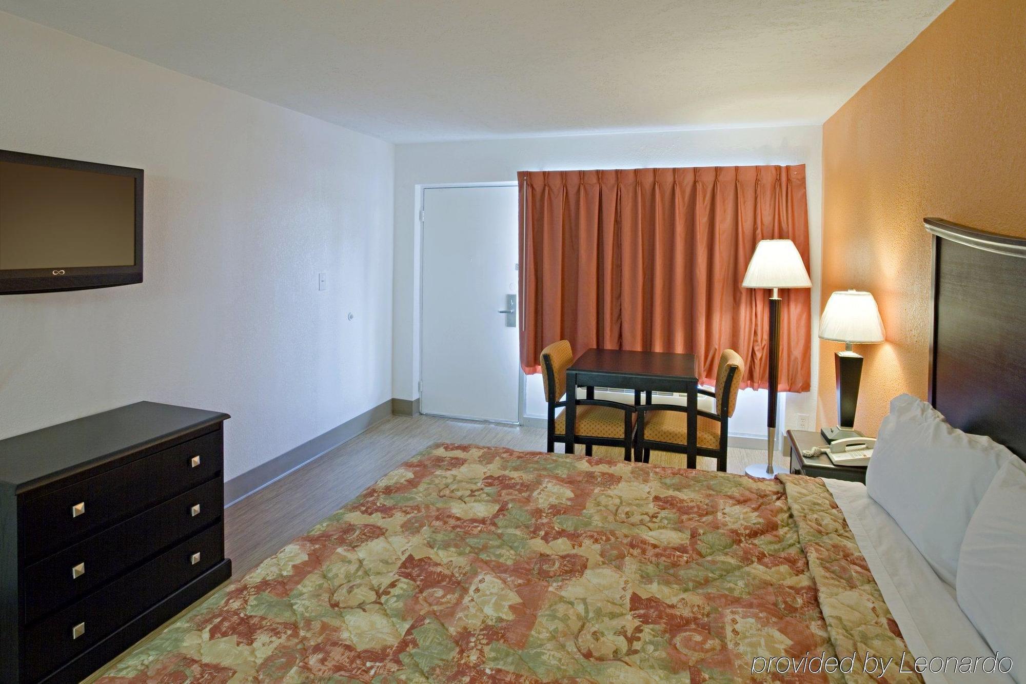 Econo Lodge Metropolis Chambre photo